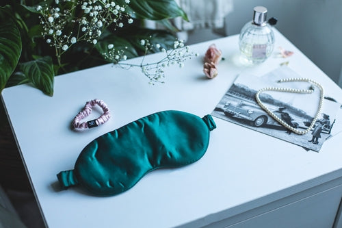 Silk eye mask